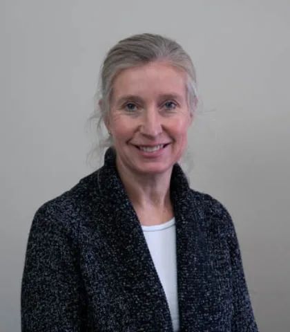 Dr Kendra Powell